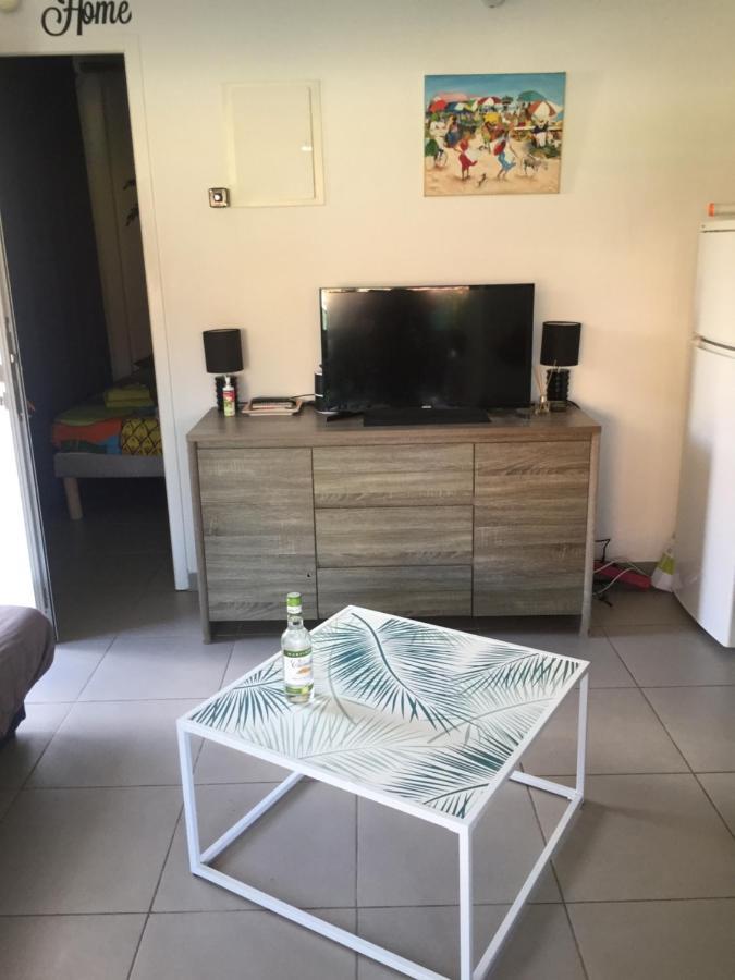 Appartement En Residence 50M Plage Les Trois-Ilets Bagian luar foto